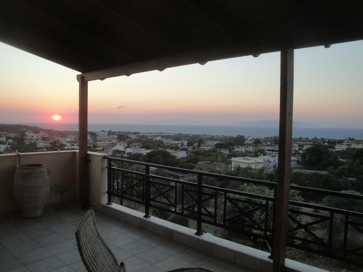 Stan&Family Apartment Kalavárda Екстериор снимка